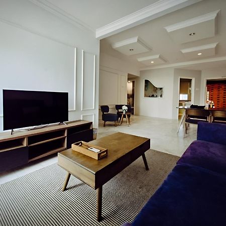 Century Bay Private Residences Sungai Dua Bukit Kültér fotó
