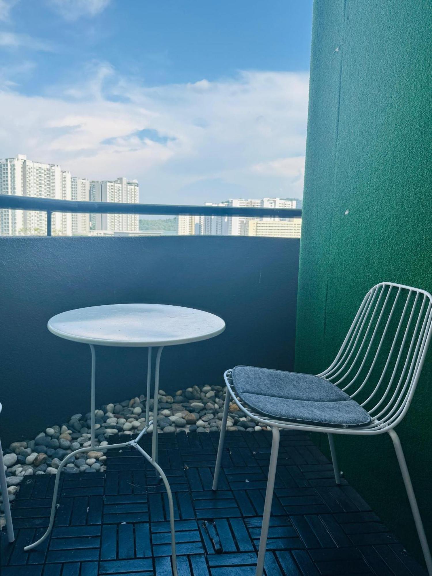 Century Bay Private Residences Sungai Dua Bukit Kültér fotó